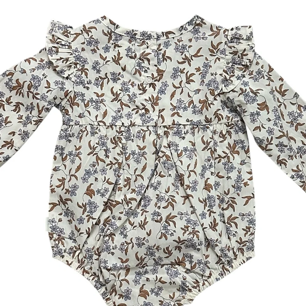 Tahari Baby 4 Piece Set Baby Girl 6-9 Months Bodysuit Cardigan Bow Socks NWT